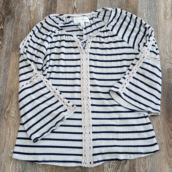 French Laundry Tops - FRENCH LAUNDRY Gauze Crochet Bell Sleeve WOW!